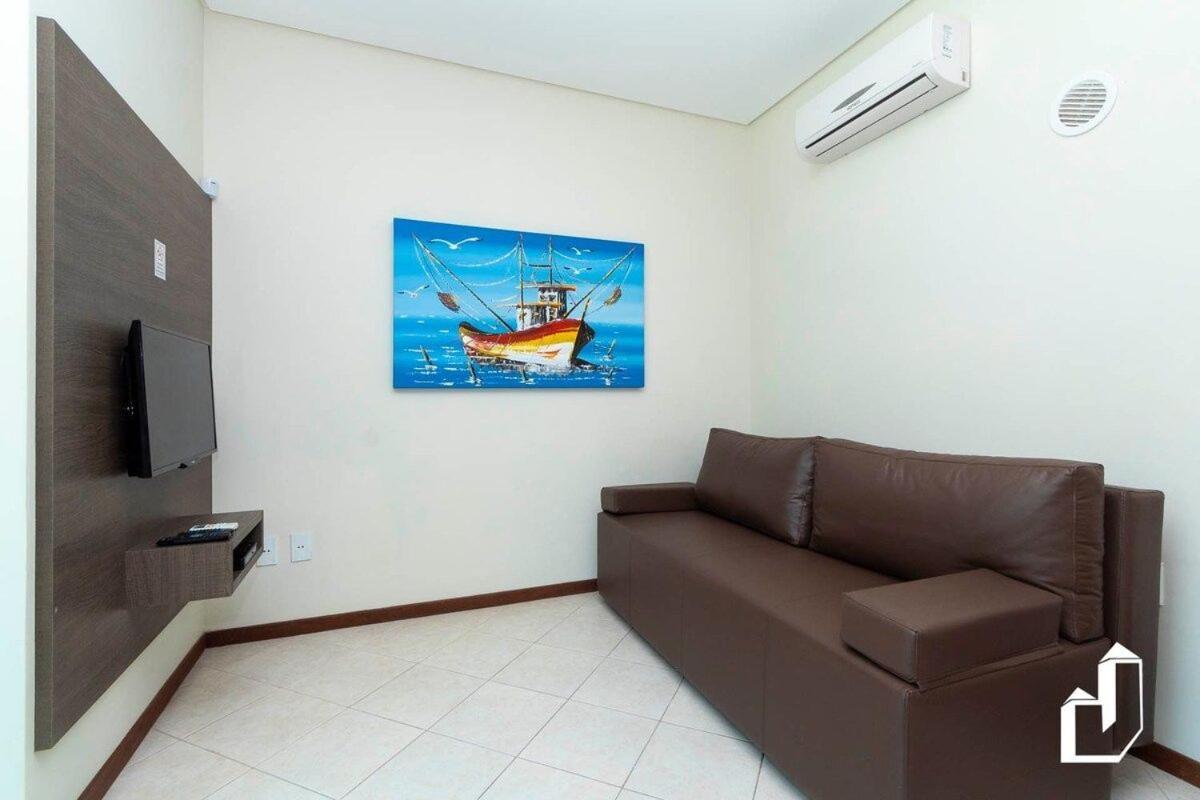 Apartamento Com 02 Dormitorios Aqui E So Trazer As Malas E Aproveitar As Ferias Bombinhas Exterior photo
